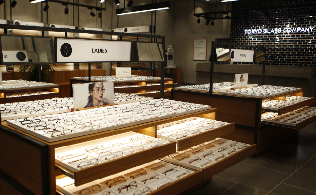 TOKYO GLASS COMPANY イオンモールハドン店内